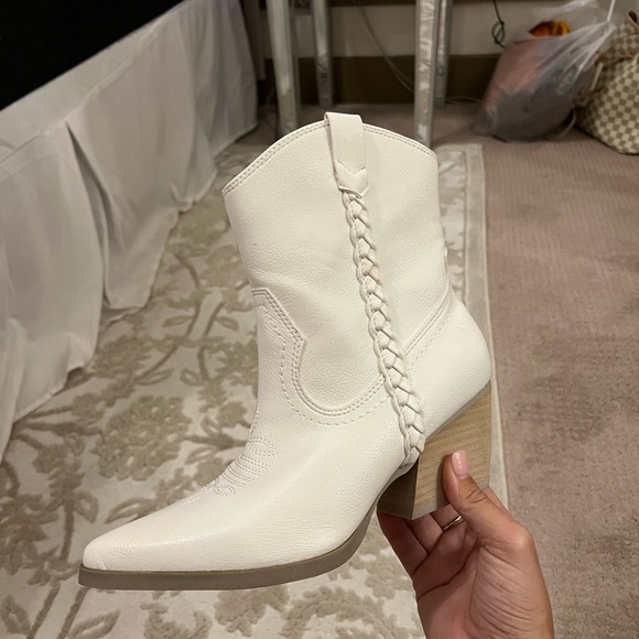 Dolce Vita Western Boot - Picture 6 of 6